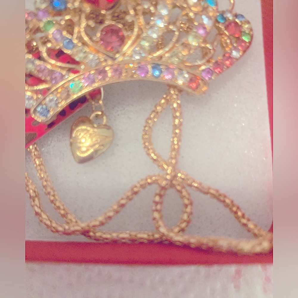 Betsey Johnson Colorful Rhinestone Crown Necklace NEW NWT gold 18"-22"in chain - Picture 9 of 10